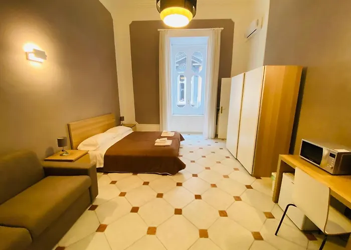 Around Toledo Pensionat Neapel